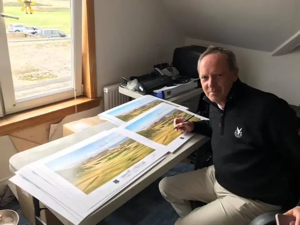 Graeme Baxter's print of the 7th hole, Serpentine, at Murcar Links